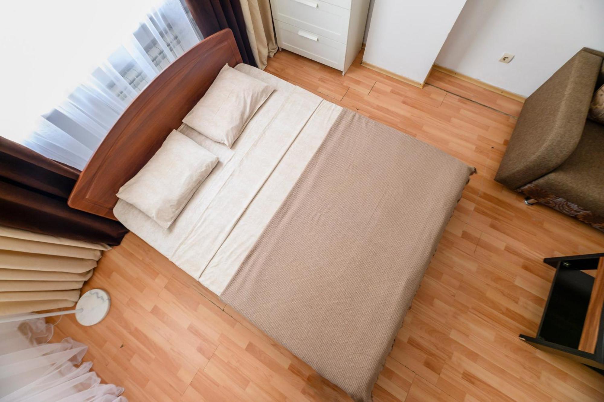 428 Lighthouse Apartments - Traveler'S Choice อัลมาตี ภายนอก รูปภาพ