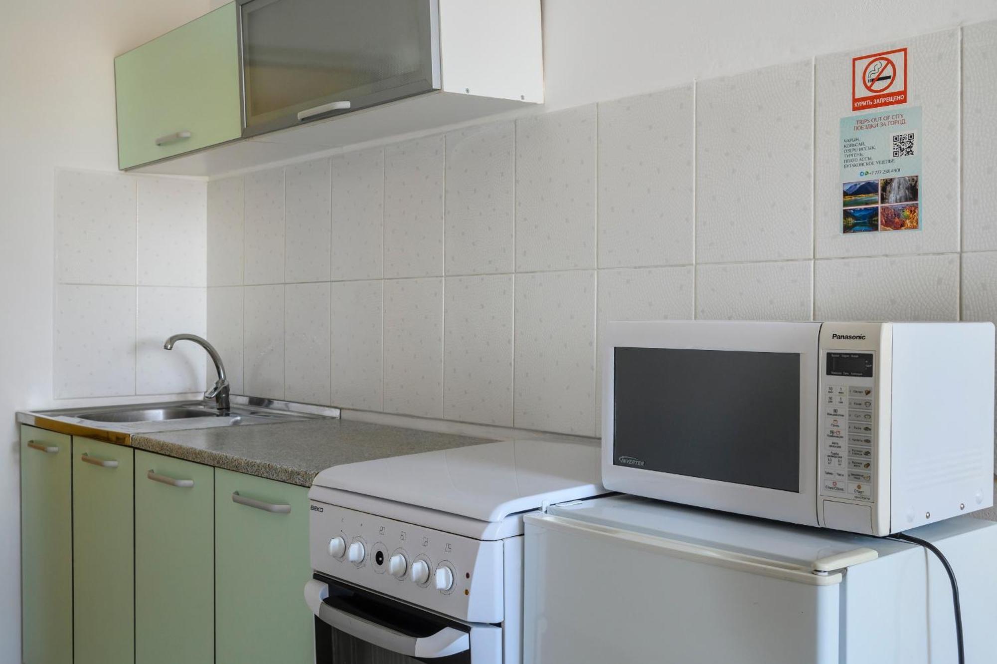 428 Lighthouse Apartments - Traveler'S Choice อัลมาตี ภายนอก รูปภาพ